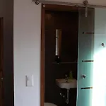 La Baraque לינה וארוחת בוקר 3*